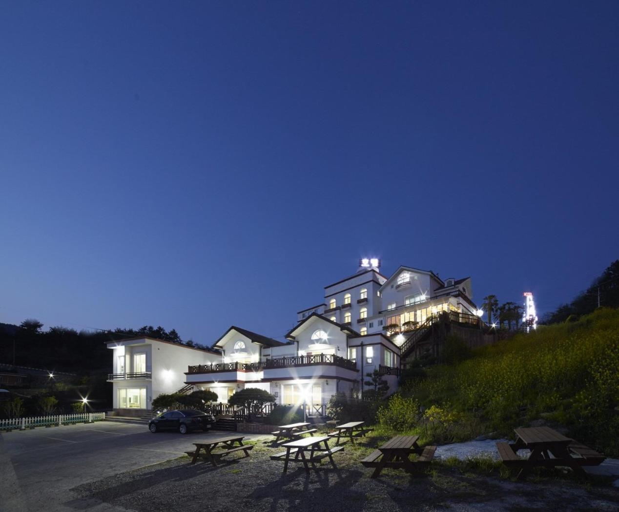 Goheung Hayan Noeul Hotel Exterior photo